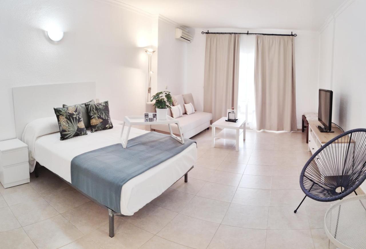 Benalbeach Casa Kito Relax 1ª Linea De Playa Benalmádena Buitenkant foto